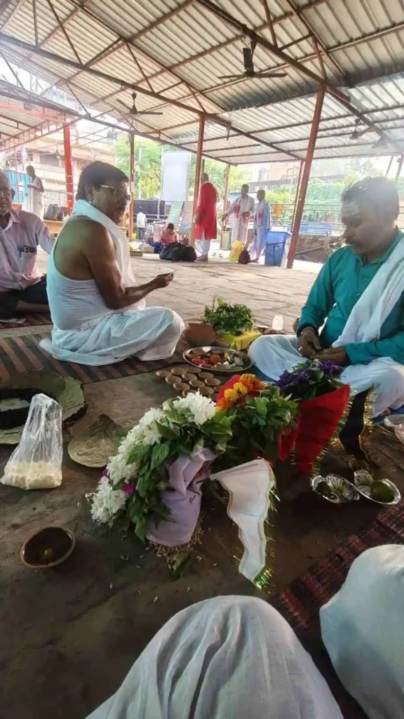 Pind daan Service at Pishach mochan