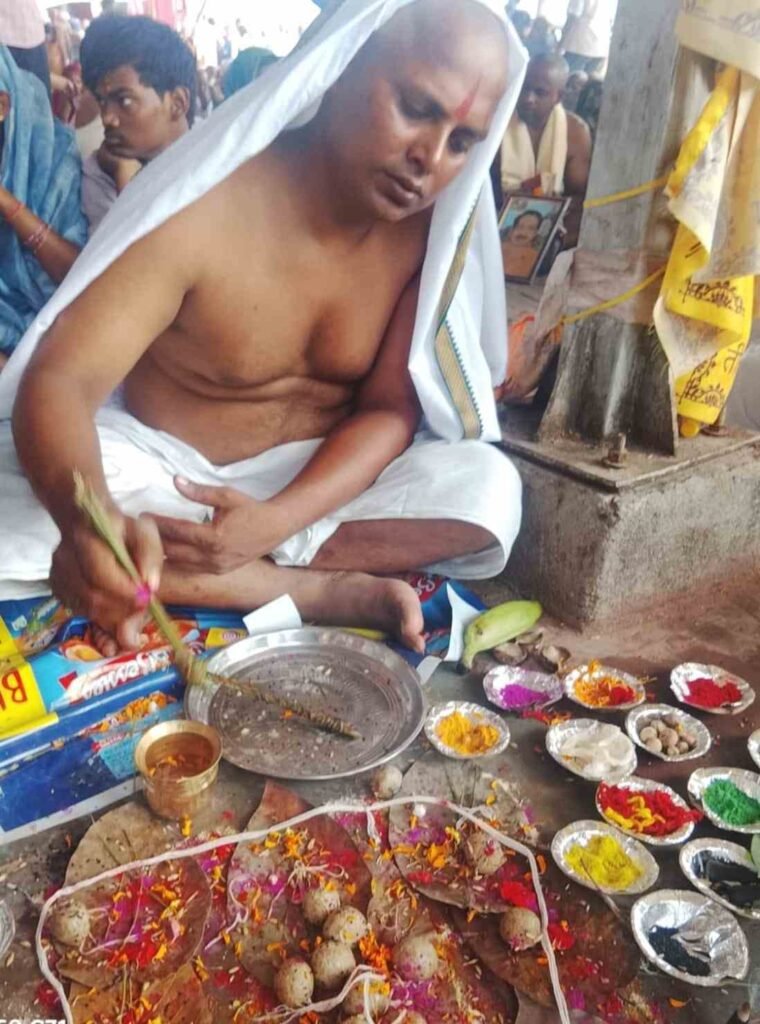 Asthi Visarjan varanasi to Prayagraj Package